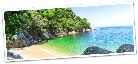 Playa Colomitos en Puerto Vallarta, un pequeño paraiso gay donde se puede practicar nudismo.